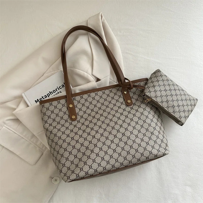 New Simple Fashion Large Capacity Niche Bag | Women's New Trend Delicate Comfortable Hand Bill Shoulder Bag