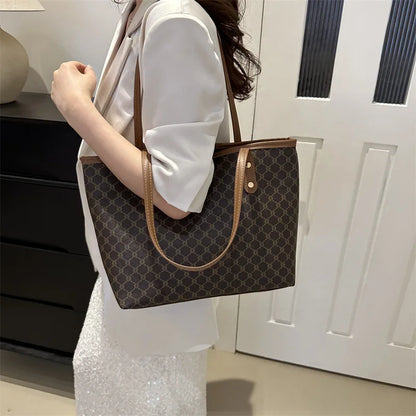 New Simple Fashion Large Capacity Niche Bag | Women's New Trend Delicate Comfortable Hand Bill Shoulder Bag