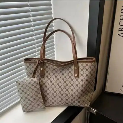 New Simple Fashion Large Capacity Niche Bag | Women's New Trend Delicate Comfortable Hand Bill Shoulder Bag